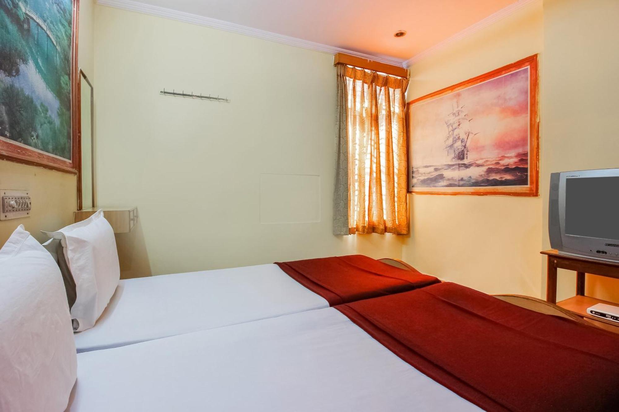 Spot On Classic Lodge Hyderabad Luaran gambar